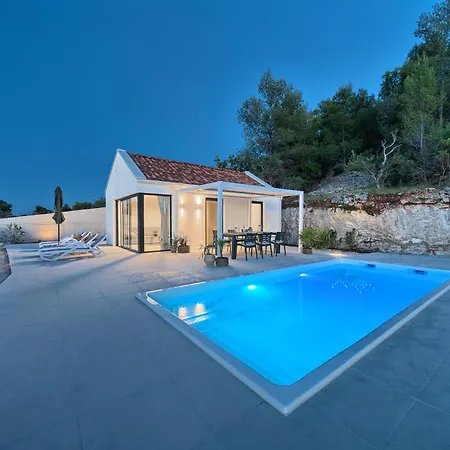 Villa House Sunset Haven 2 *