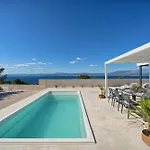 Villa House Sunset Haven 2 *