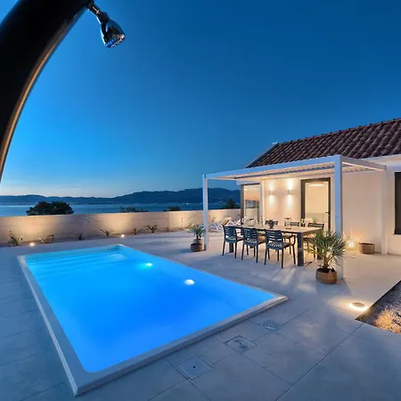 Villa House Sunset Haven 2 *