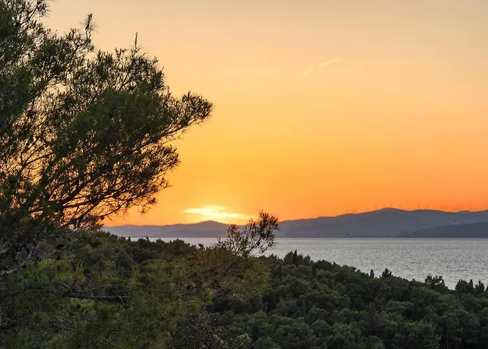 House Sunset Haven 2 *